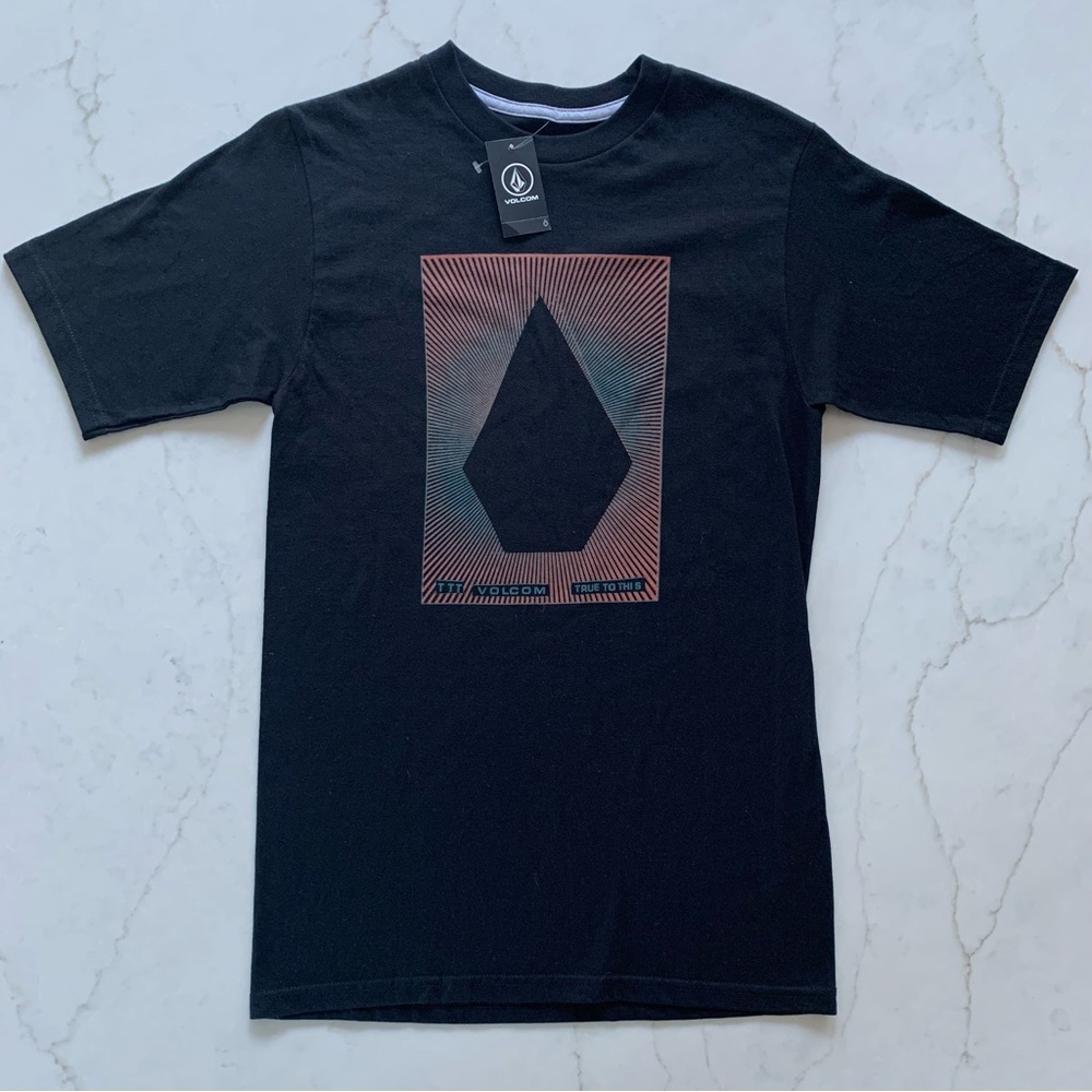 Volcom NWT T Shirt Mens Small Black Emblem Diamond Skateboard Core Stone